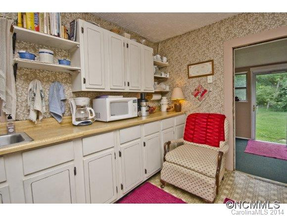 4 Fox Den Rd - Photo 5