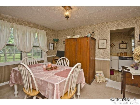 4 Fox Den Rd - Photo 8