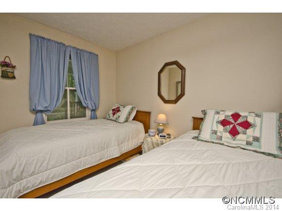 4 Fox Den Rd - Photo 10