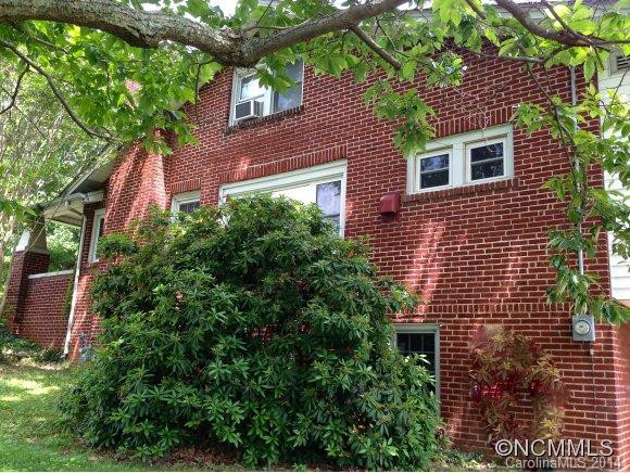 1 Brown Avenue - Photo 3