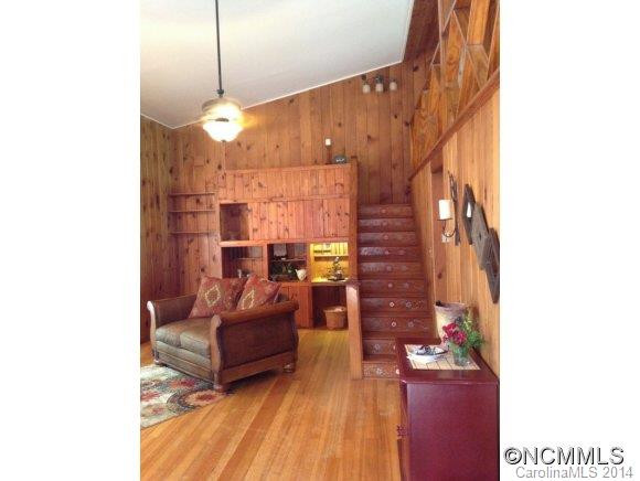 1065 Mountain View Street - Photo 5