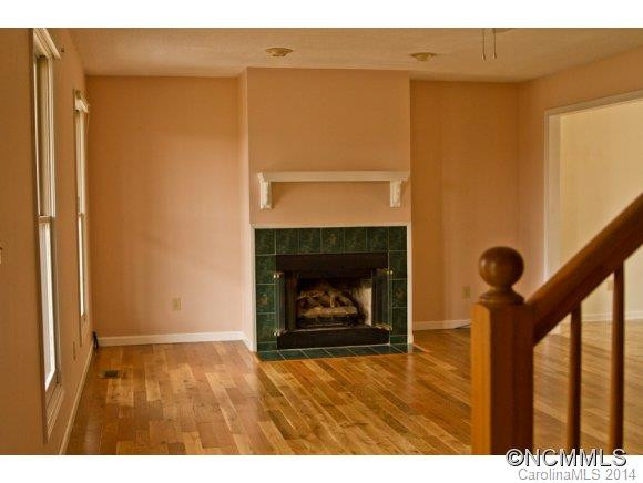 149 Woodburn Drive - Photo 3