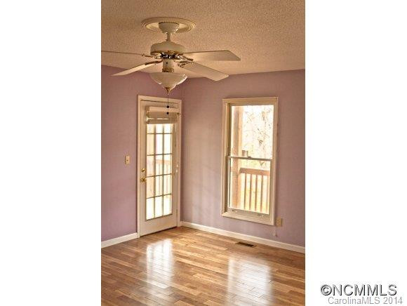 149 Woodburn Drive - Photo 8