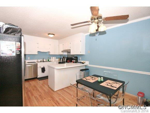 62 Knoll Ridge Dr. - Photo 4
