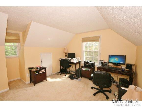 62 Knoll Ridge Dr. - Photo 9