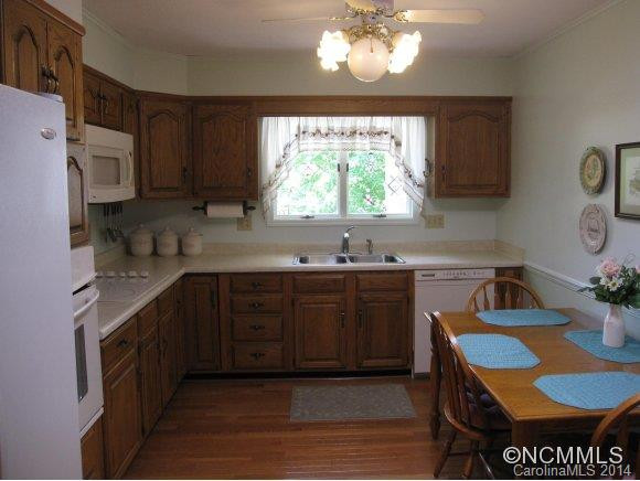 8 Rhododendron Place - Photo 4
