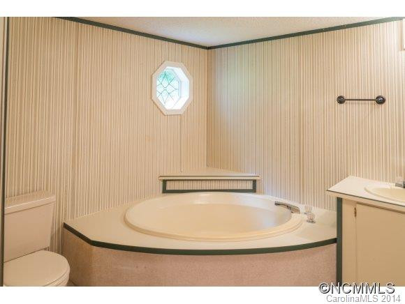 262 Flat Creek Road - Photo 11