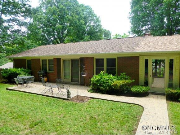 355 Sycamore Drive - Photo 2