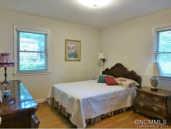 355 Sycamore Drive - Photo 15