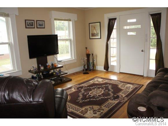 112 Courtland Street - Photo 3