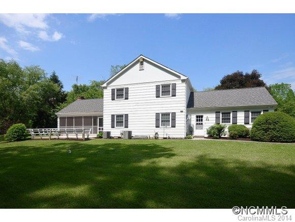 214 NORTH HILLS DRIVE - Photo 2
