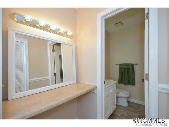 214 NORTH HILLS DRIVE - Photo 12
