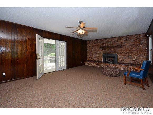 214 NORTH HILLS DRIVE - Photo 4