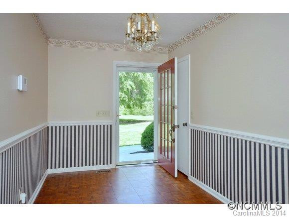 214 NORTH HILLS DRIVE - Photo 9