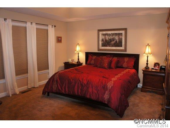114 Hunters Trace - Photo 14