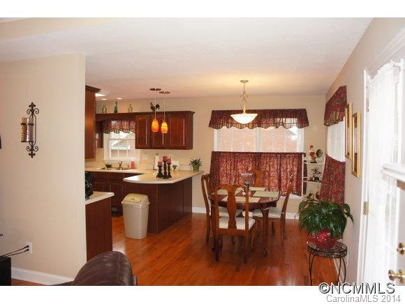 114 Hunters Trace - Photo 16