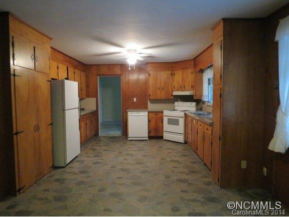 492 Oak Park Dr - Photo 3