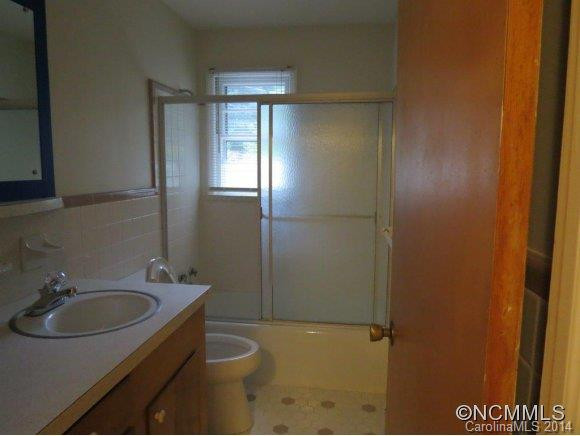 492 Oak Park Dr - Photo 8