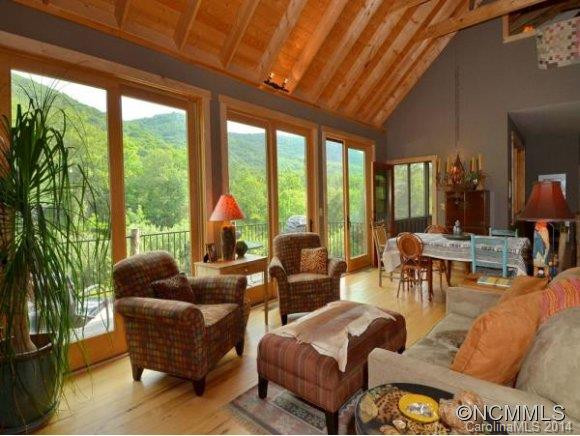 12 SUGAR HOLLOW ORCHARD DR - Photo 4