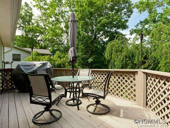 492 Royal Pines Dr - Photo 22