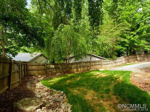 492 Royal Pines Dr - Photo 24