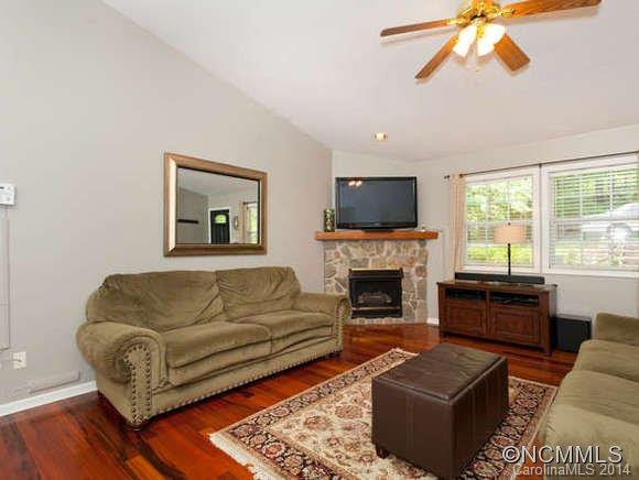 492 Royal Pines Dr - Photo 5