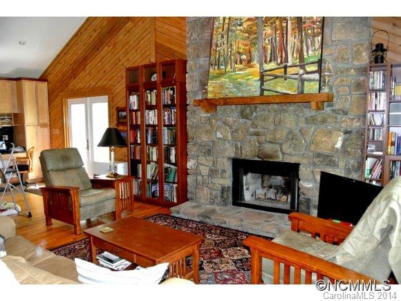 202 Hamlet Drive - Photo 9