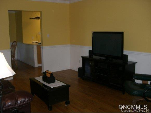 107 Gossett Dr - Photo 3