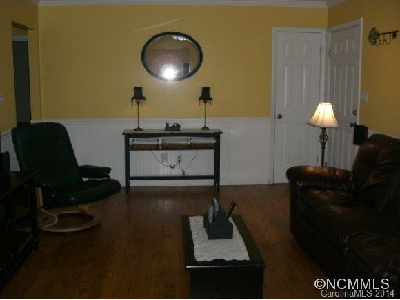 107 Gossett Dr - Photo 4