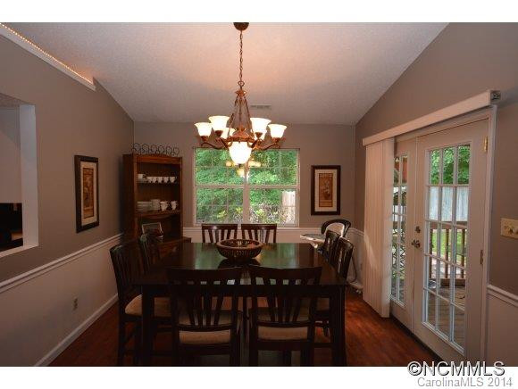 121 Forest Drive - Photo 13