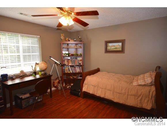 121 Forest Drive - Photo 18