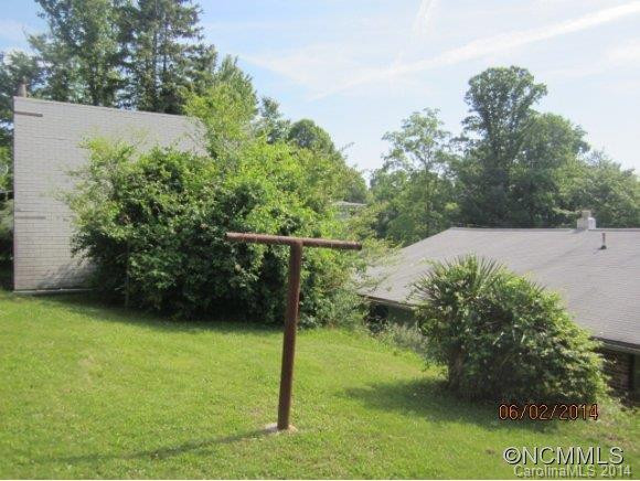 637 Halsbury Ave - Photo 3