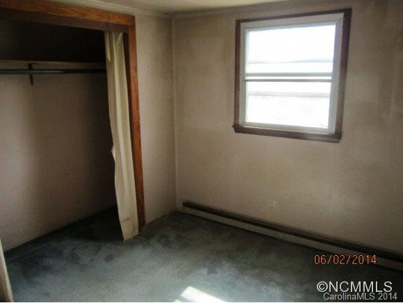 637 Halsbury Ave - Photo 9