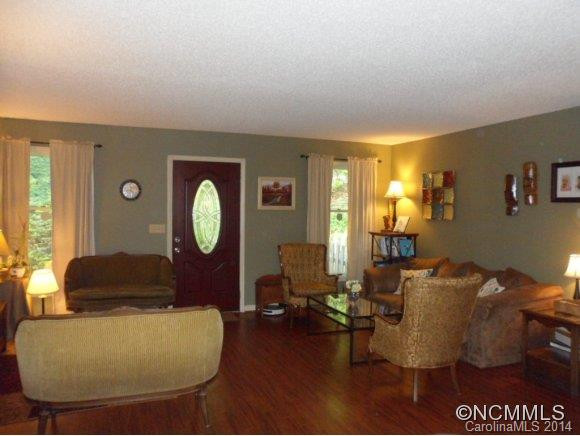 800 Greenwood Drive - Photo 2