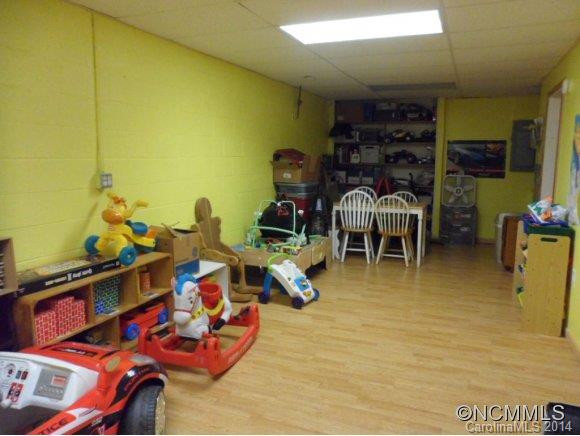 800 Greenwood Drive - Photo 11