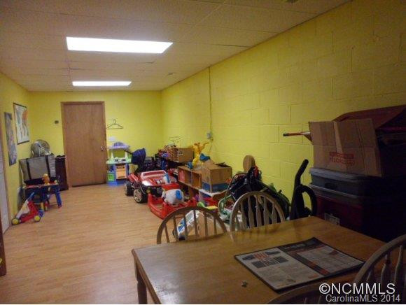 800 Greenwood Drive - Photo 20