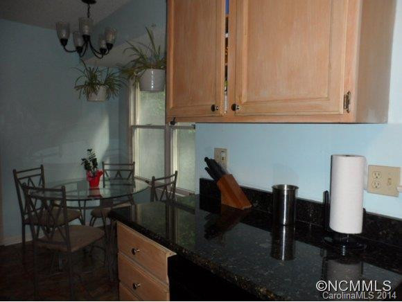 800 Greenwood Drive - Photo 4