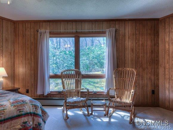 309 Chapman - Photo 14