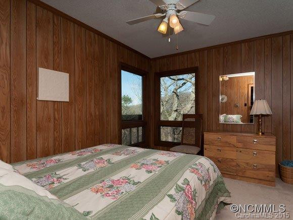 309 Chapman - Photo 10