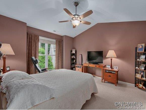 17 KAYLOR DRIVE - Photo 13
