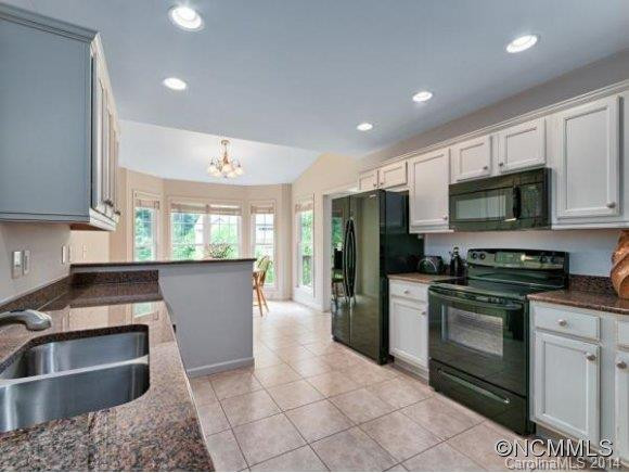 17 KAYLOR DRIVE - Photo 9