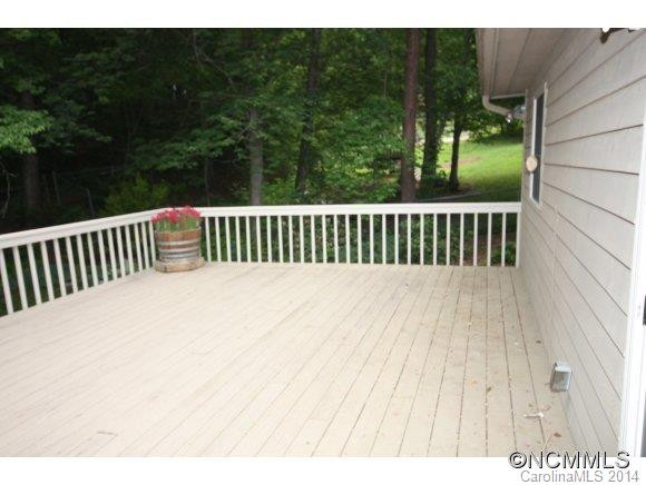 28 Country Ln - Photo 15