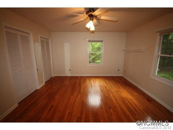 28 Country Ln - Photo 9