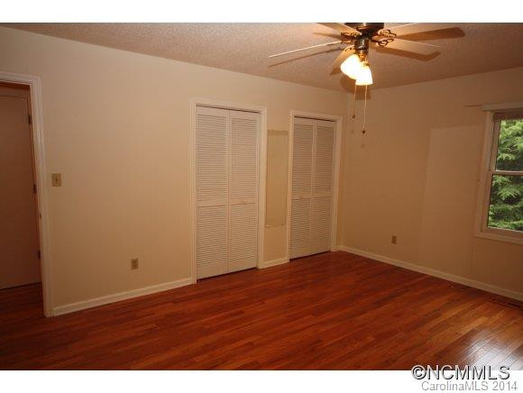 28 Country Ln - Photo 10