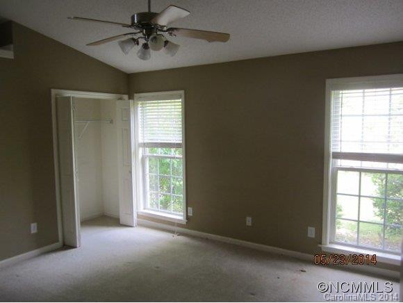 56 Rolling Meadow Rd - Photo 12