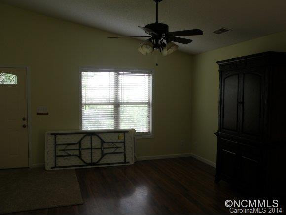 72 Hampton Rd - Photo 11