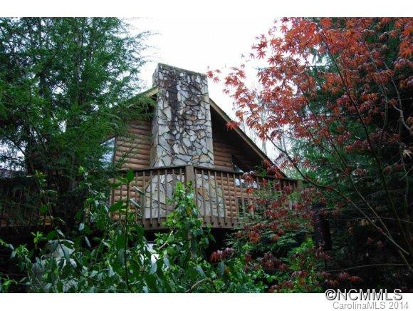 6 Ravenwood Ln