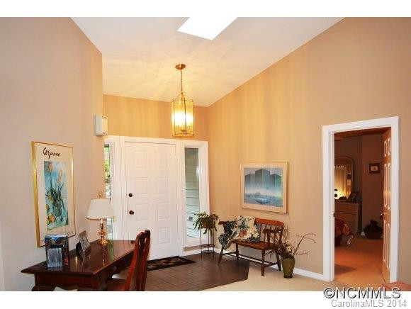 101 Foothills Drive - Photo 3