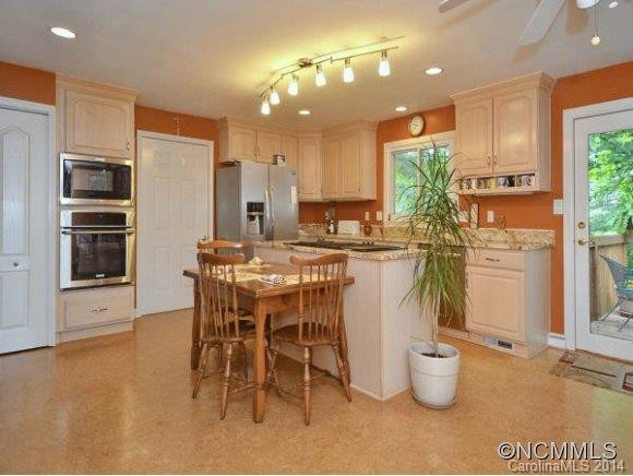6 S. OAK FOREST DR - Photo 5