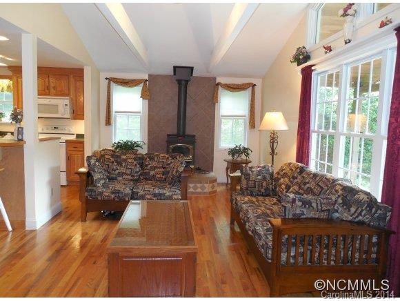 471 Woodfin Rd - Photo 2